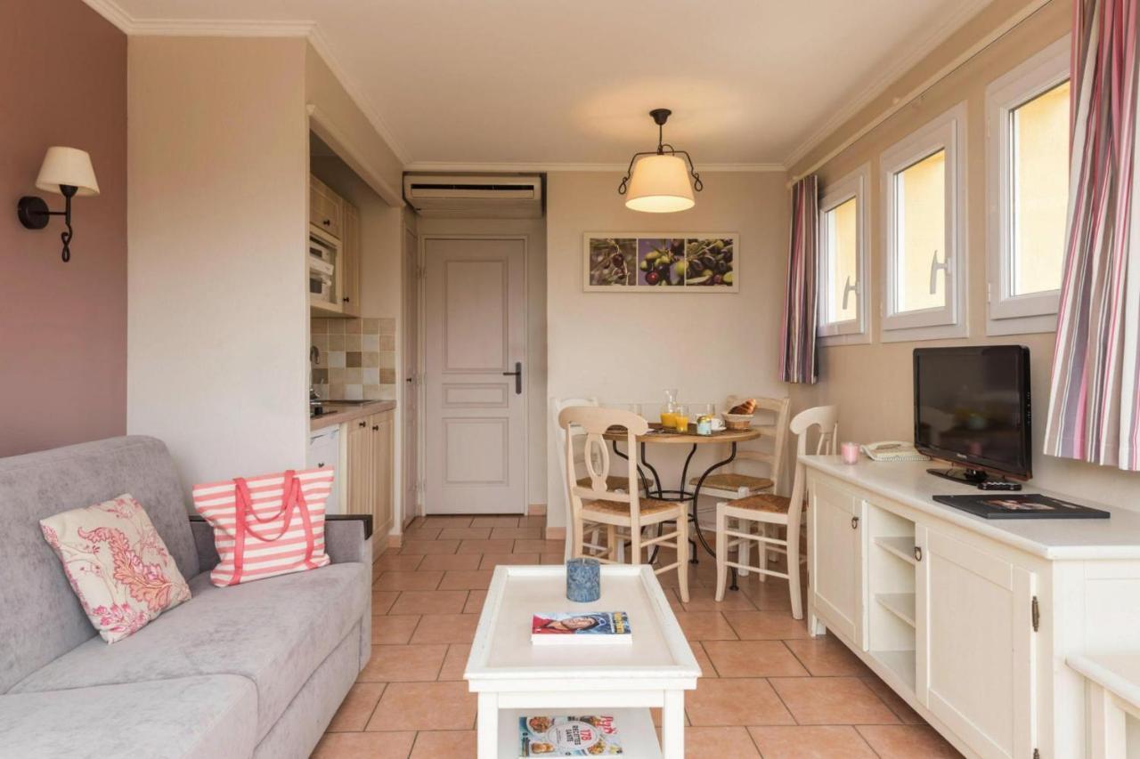 Résidence Pierre&Vacances Premium Les Calanques des Issambres Les Issambres Exterior foto