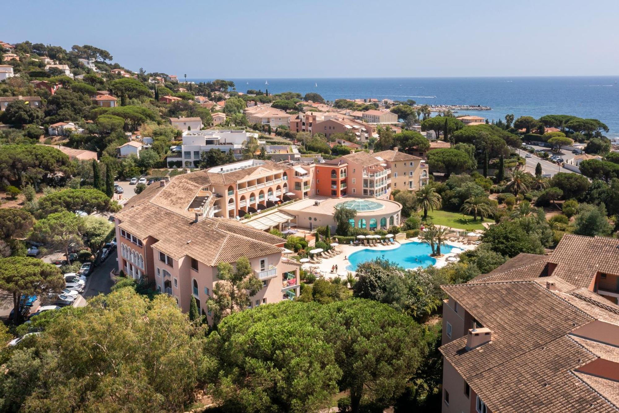 Résidence Pierre&Vacances Premium Les Calanques des Issambres Les Issambres Exterior foto